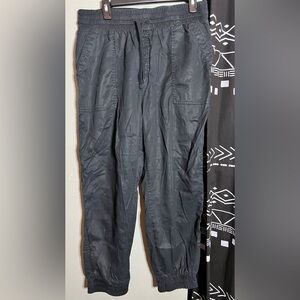 Black joggers L